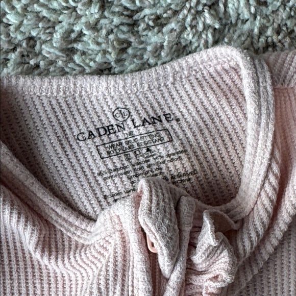 Caden Lane Bamboo Waffle Ruffle Zipper Footie - Picture 5 of 8